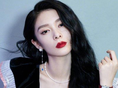 ����˿�����