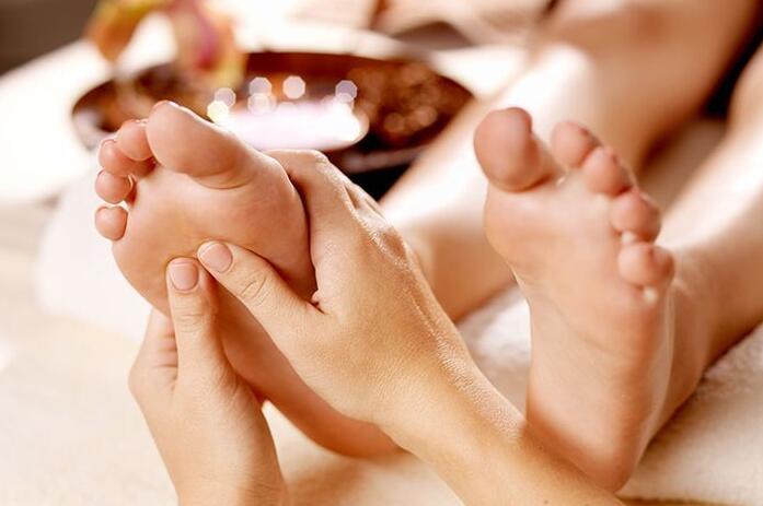 ����˿�����