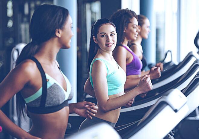 ����˿�����