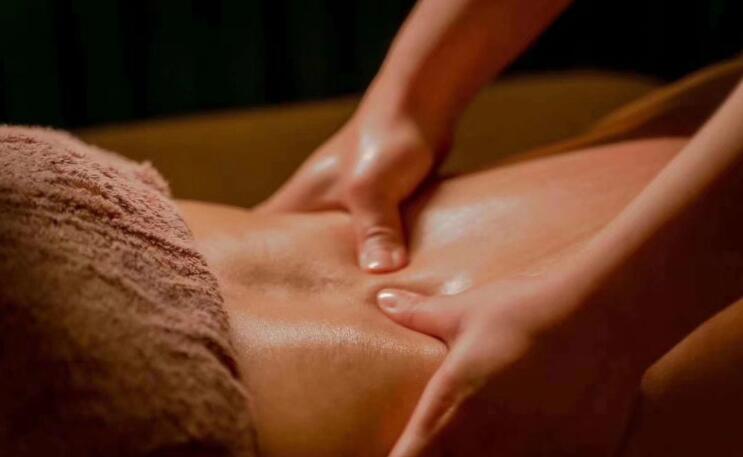 ����ɣ�ð�Ħ������������ľ��������